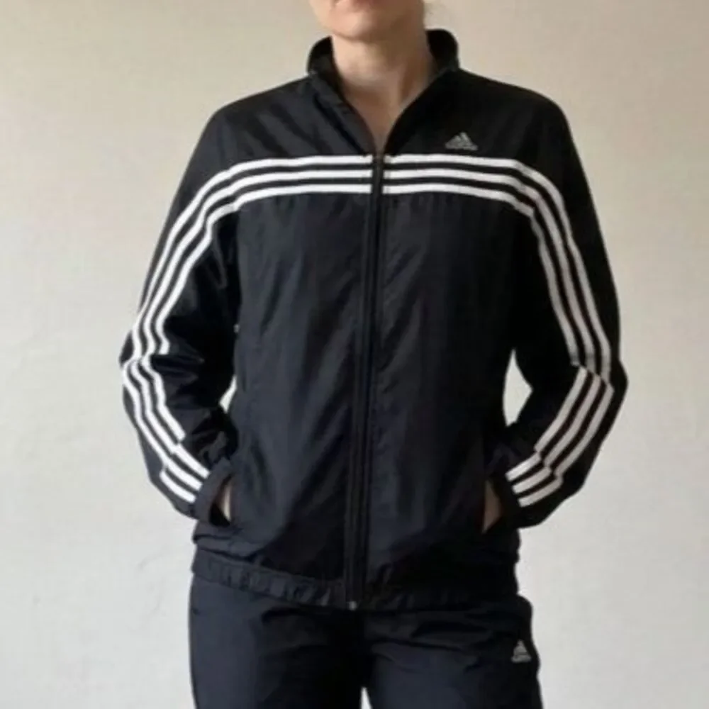 Y2K Adidas ClimaProof Women’s Black 3-Stripe Full Zip Windbreaker Jacket Size L